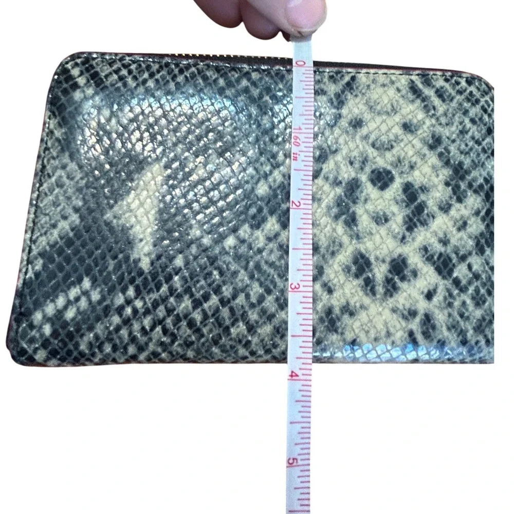 Stella & Dot Faux‎ Python Snakeskin Zip Around Wallet.